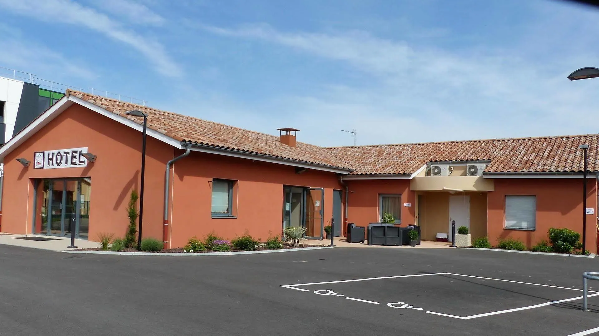 Au Beaujolais Saint Jean Hotel Belleville-sur-Saone